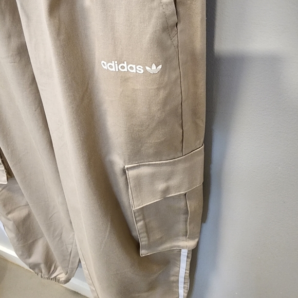 ADIDAS Cargo Pants - Picture 6 of 8